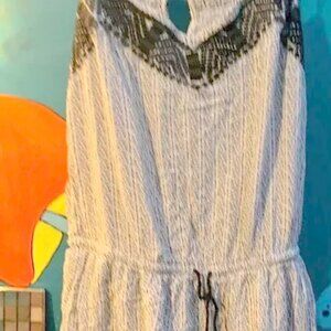 AMERICAN EAGLE OUTFITTERS:  Sleeveless romper, stretchy waist, blk &wht, sz S/P